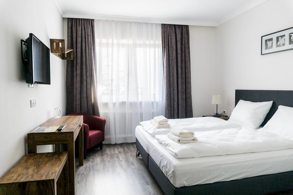 Pension Zum Meridianstein Gmund  Esterno foto